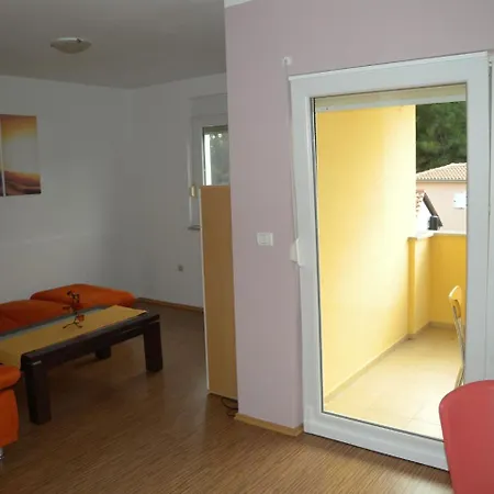 Apartment 5